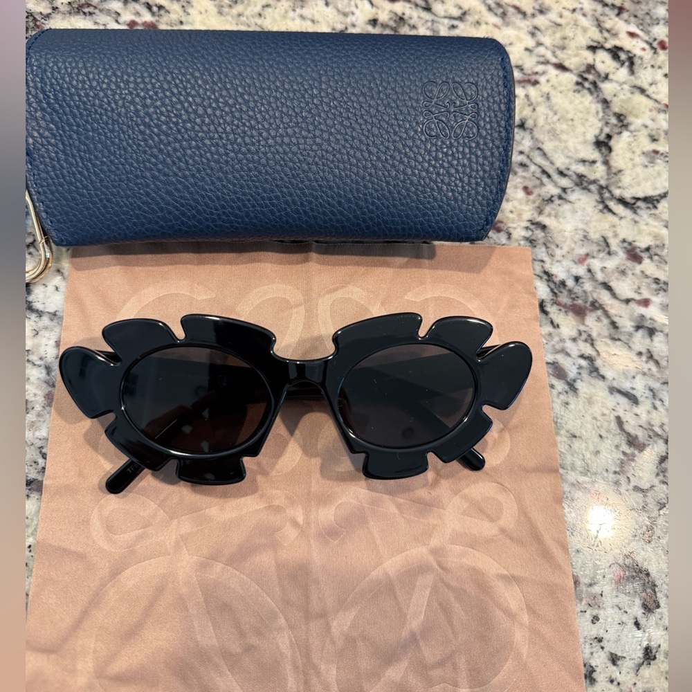Loewe Black Petal-Edge Sunglasses